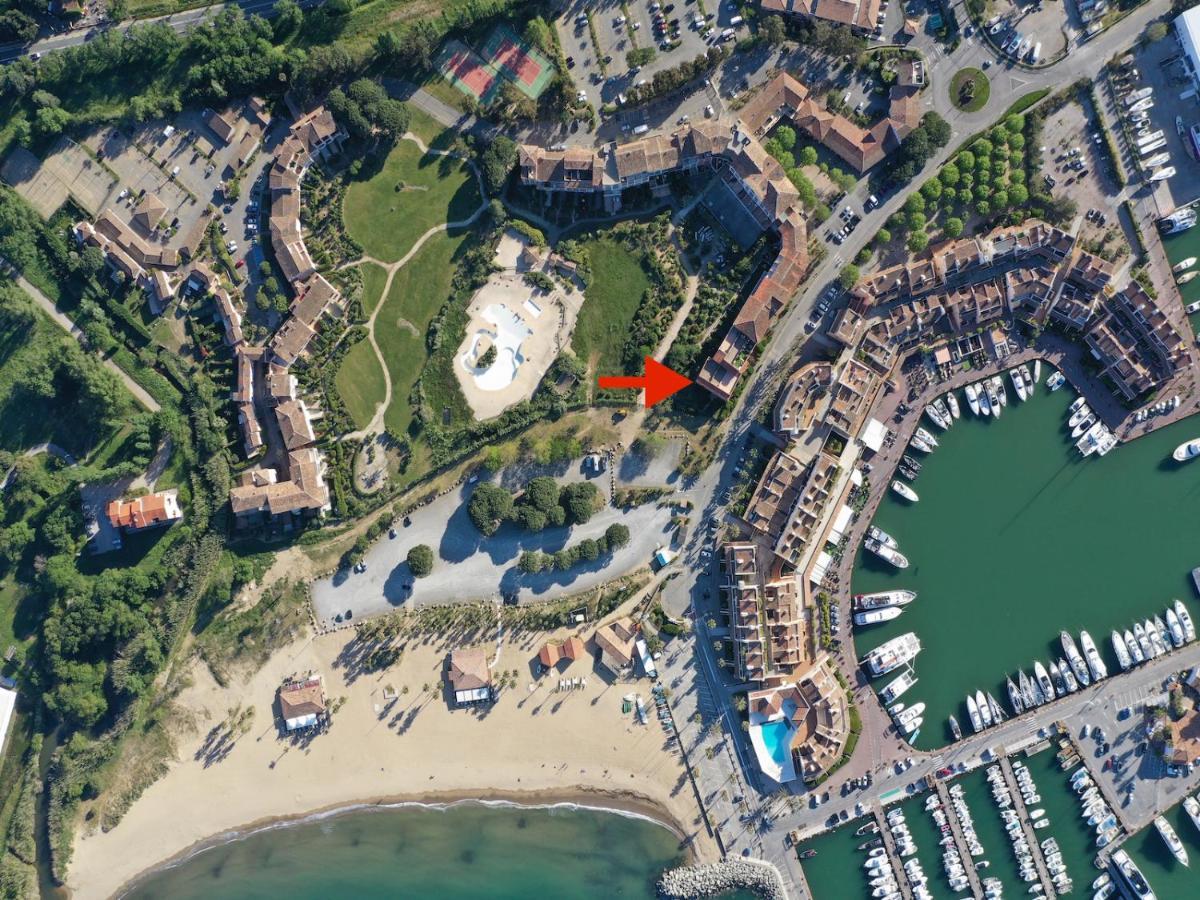 Appartement climatisé refait à neuf - VUE MER Saint-Tropez - Piscine- 50m plage Gassin Exterior foto