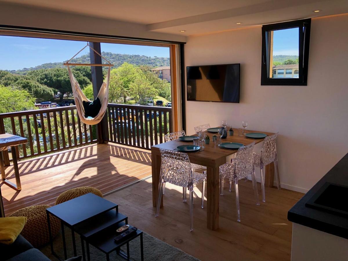 Appartement climatisé refait à neuf - VUE MER Saint-Tropez - Piscine- 50m plage Gassin Exterior foto